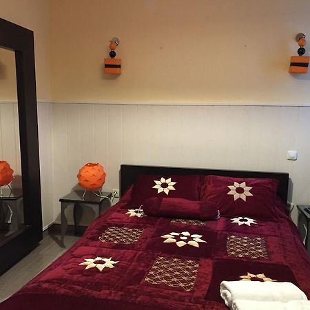 Hostal Oxum Мадрид Екстер'єр фото