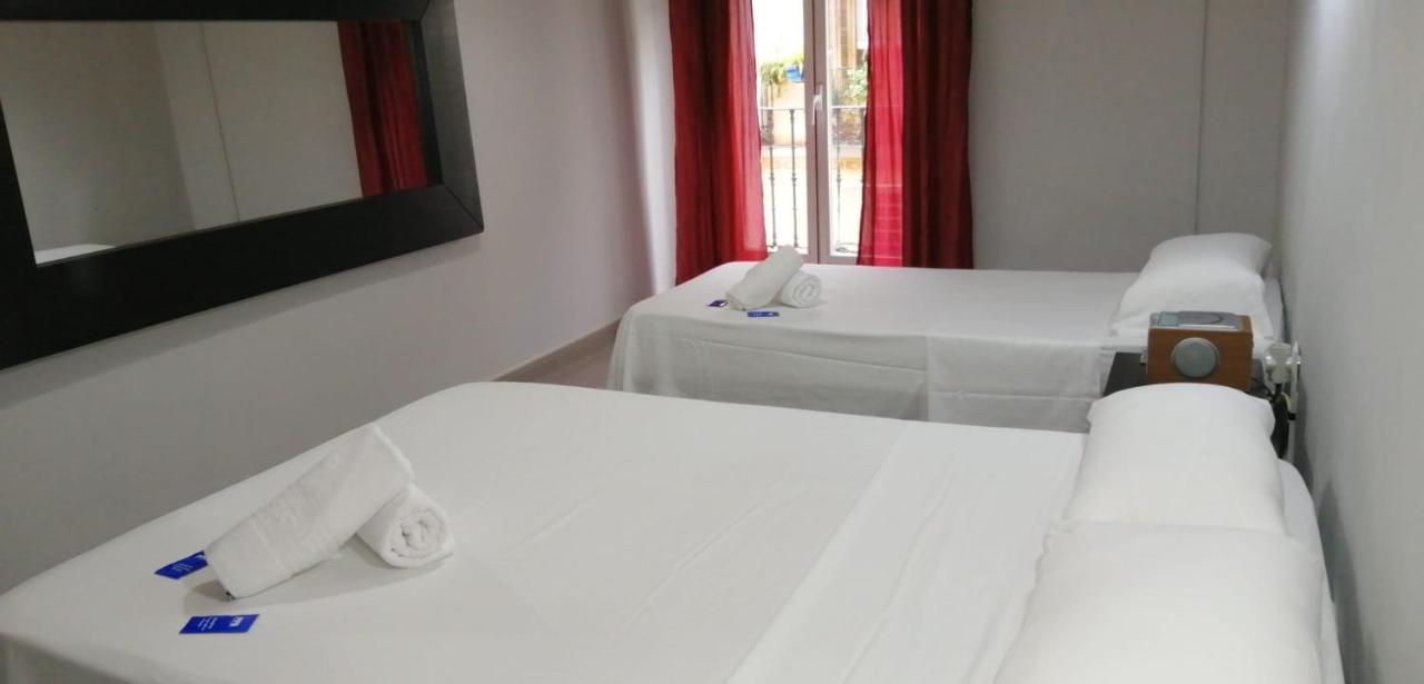 Hostal Oxum Мадрид Екстер'єр фото