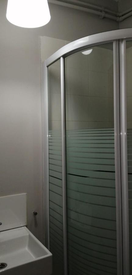 Hostal Oxum Мадрид Екстер'єр фото