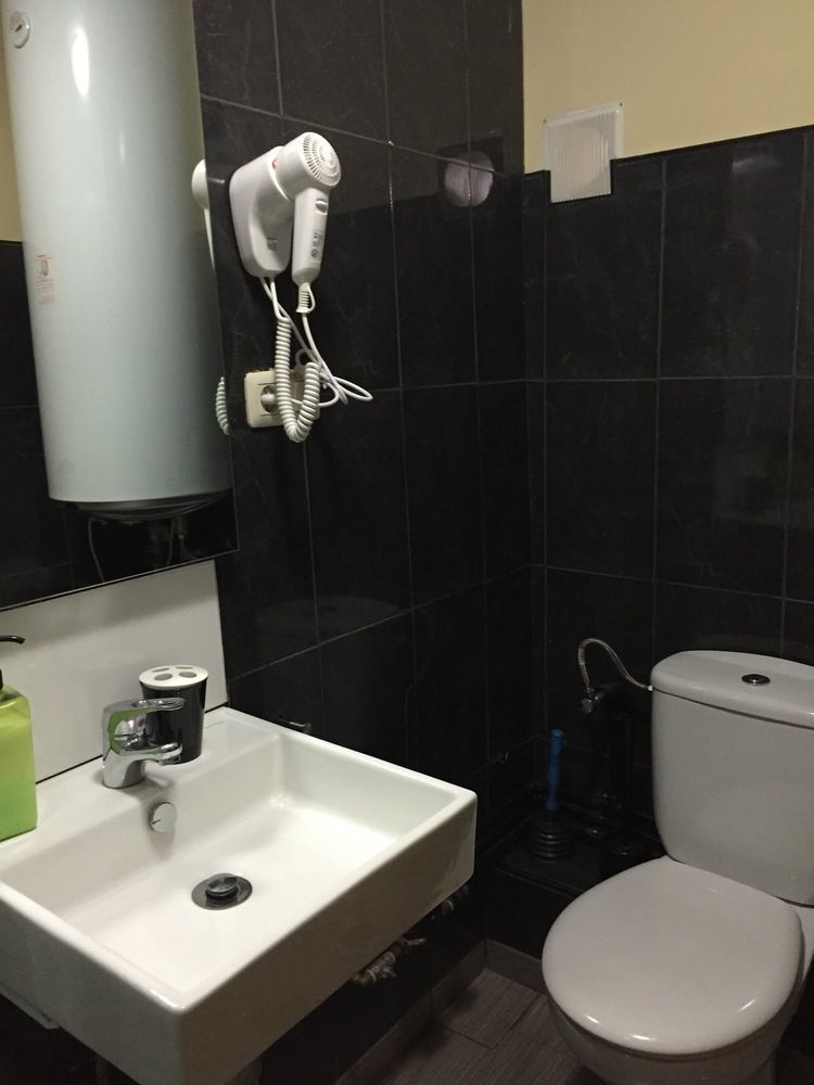 Hostal Oxum Мадрид Екстер'єр фото